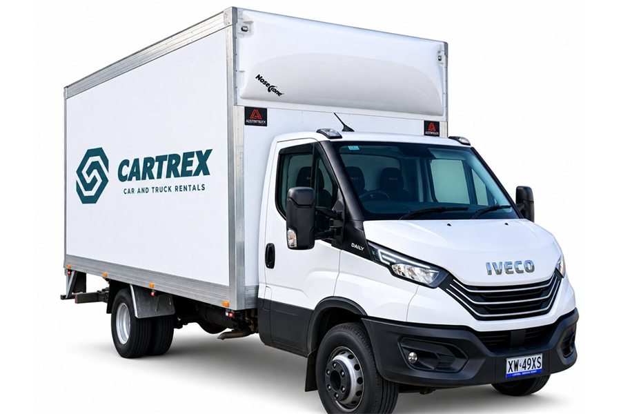 5.5 metre 8 pallet pantech truck